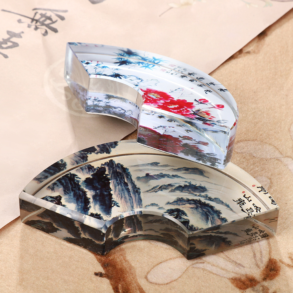 Kreativer, fächerförmiger Kris – Paper Weight Crystal Bewertung und Preis